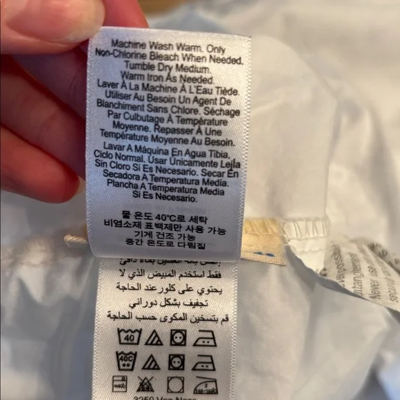 Santa’s Sleigh Pottery Barn Kids Crib Fitted Sheet - Picture 3 of 4